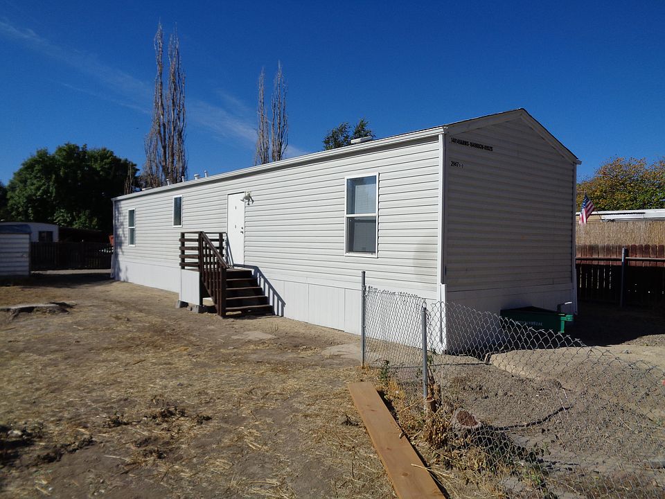 1st image of 2967 1/2 Eastwood Pl