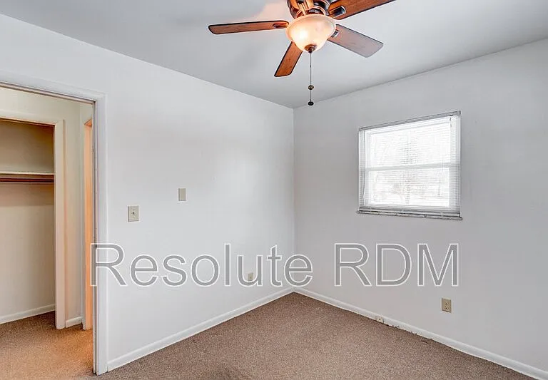 140 Wilson St — Photo 15
