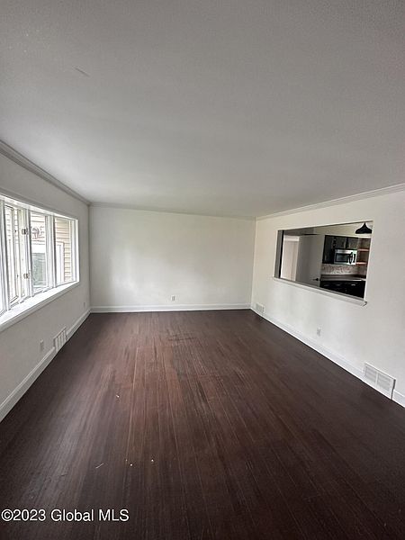 5th image of 56 Southgate Road