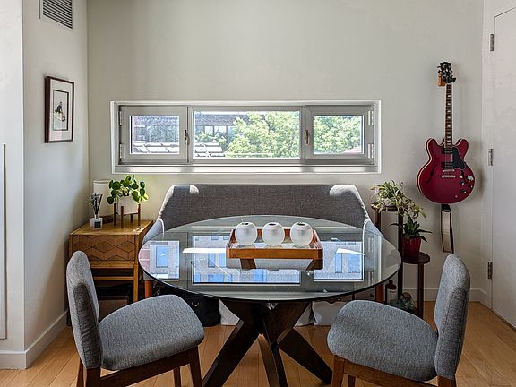 5th image of 560 Carroll St APT 5A