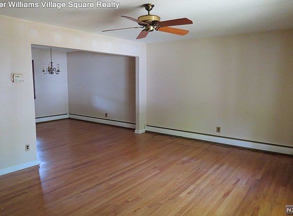4th image of 29 Balfour Ln