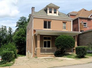 132 Parkfield St, Pittsburgh, PA 15210