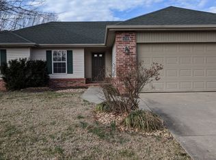 1733 S Fisk Ave, Springfield, MO 65802