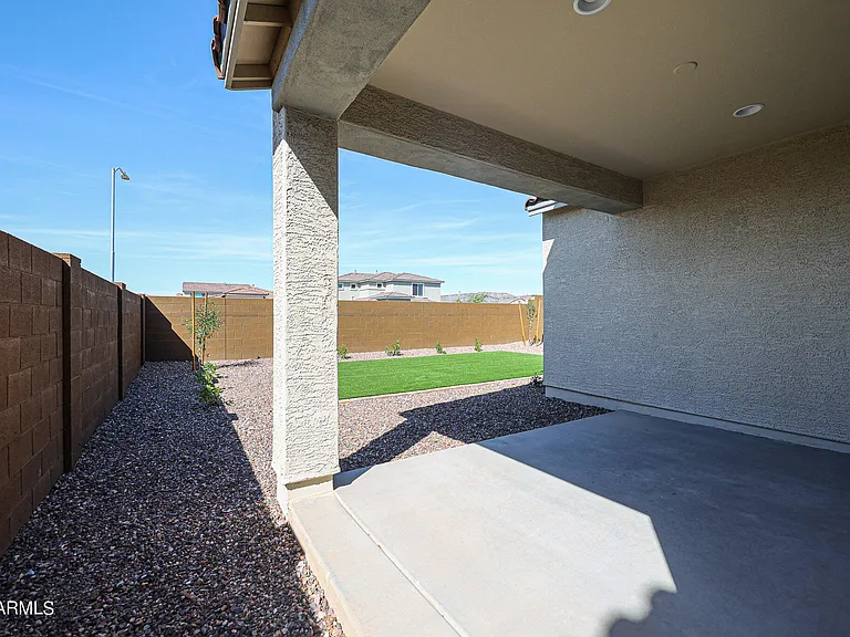 9028 W Georgia Ave — Photo 20