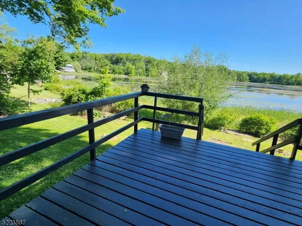 11 Lake St, Vernon Twp., NJ 07422