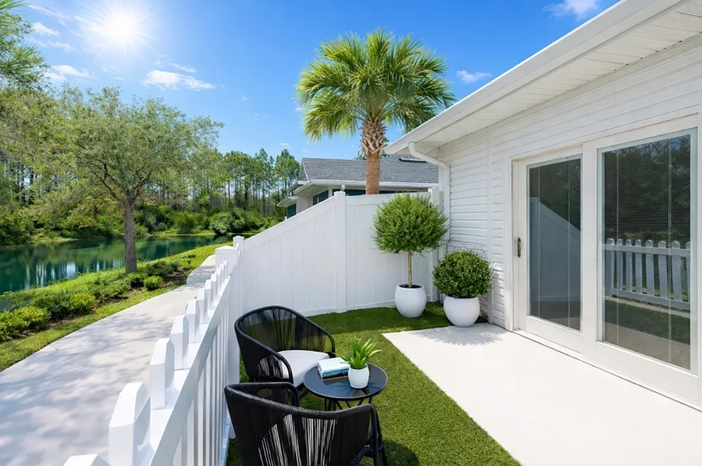 Viva Palm Coast — Photo 1