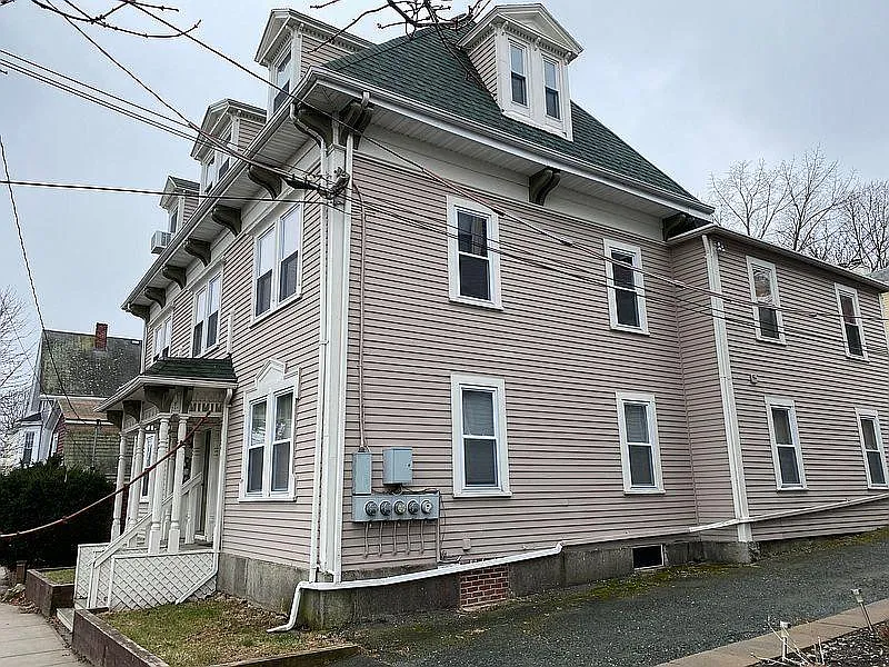 141 North St — Photo 4