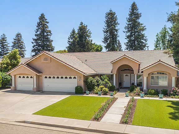 4th image of 3907 E Feemster Avenue