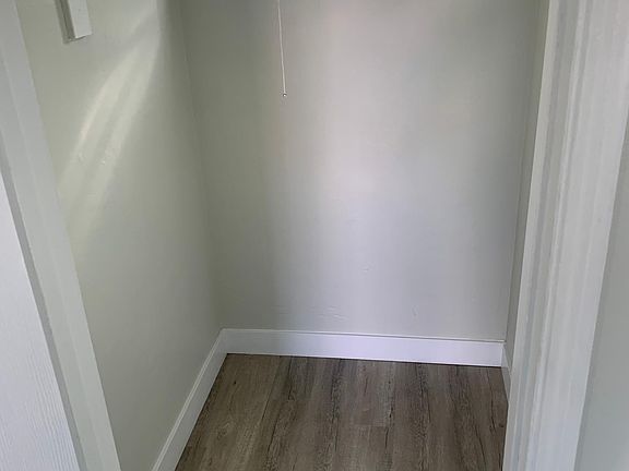 5th image of 1006 E La Palma Dr