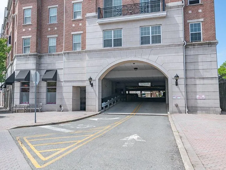 Cranford Crossing Apartment Homes — Photo 14