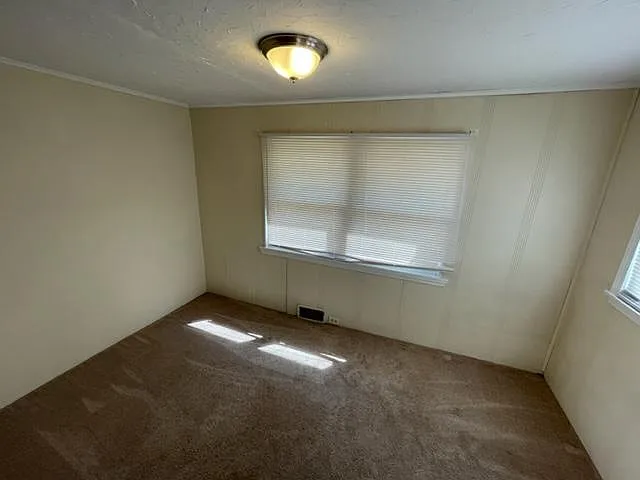 2227 Lehigh St — Photo 17