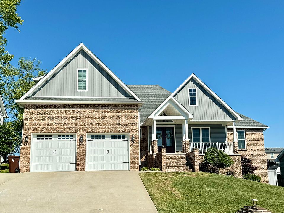 1st image of 146 Hawthorne Dr