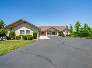 6930 Amber Ridge Dr, Anderson, CA 96007