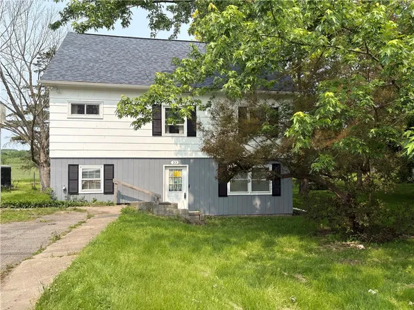 33 Elm St, Bloomfield, NY 14469