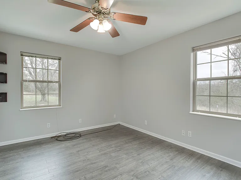 3005 Old Hollow Rd — Photo 16