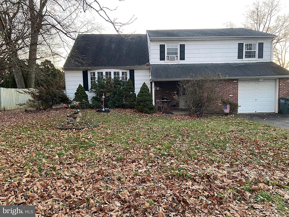 1st image of 529 Elmwood Ave