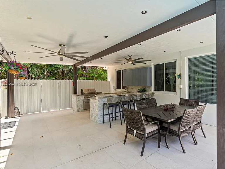 16601 SW 87th Ct #16601 — Photo 9