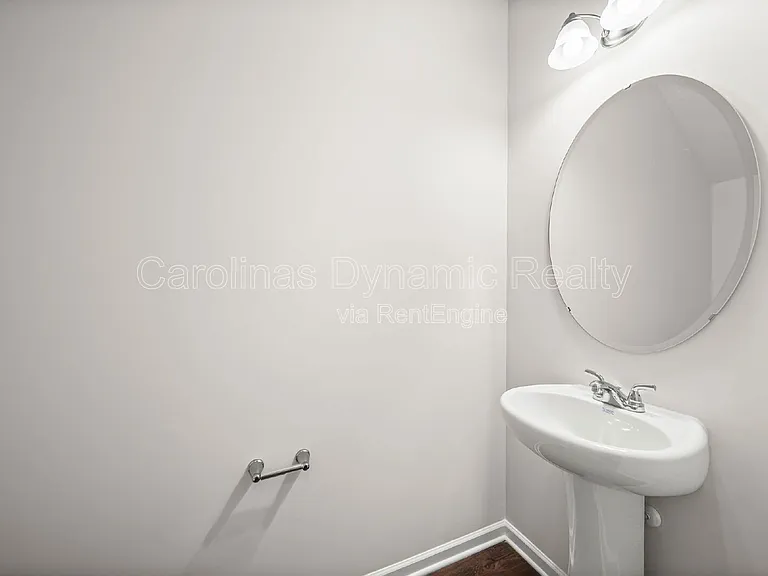 3200 Polk And White Rd #A — Photo 4