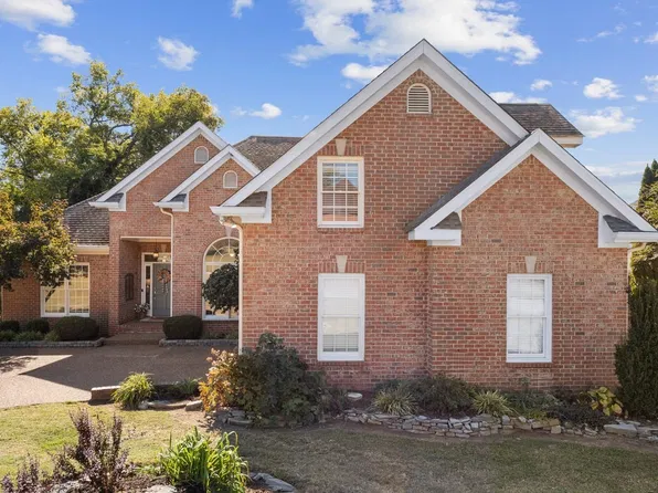 2601 Thames Ct, Thompsons Station, TN 37179