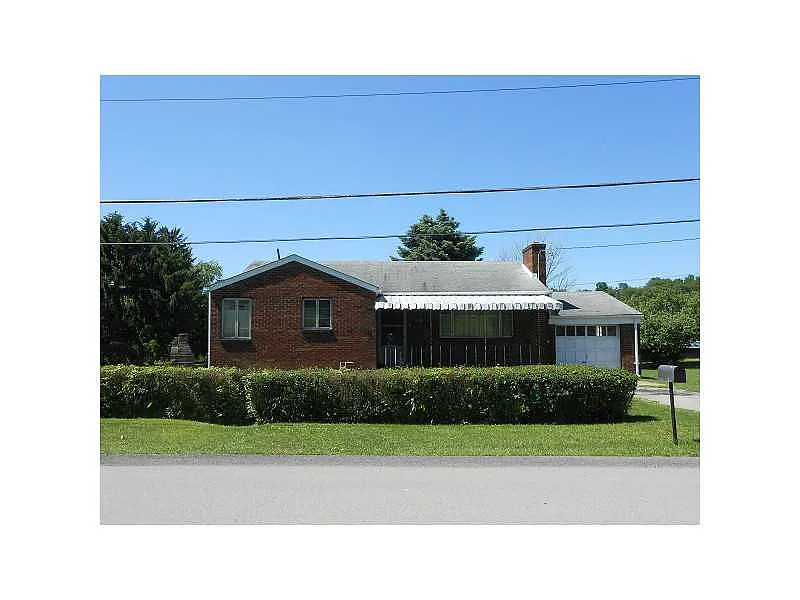 105 Arlington Dr photo 1