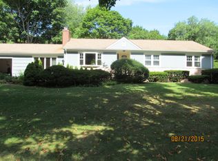21 Bulkley Dr, Fairfield, CT 06825