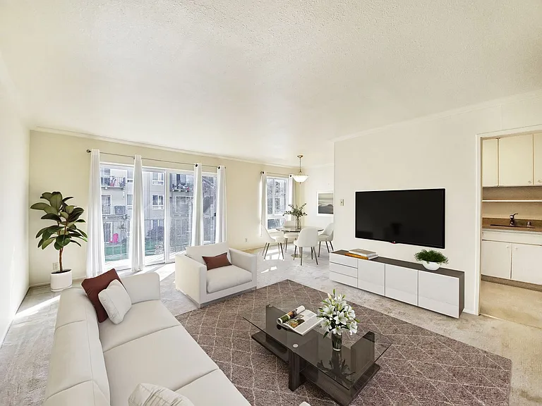 847 N Humboldt St #315 — Photo 1