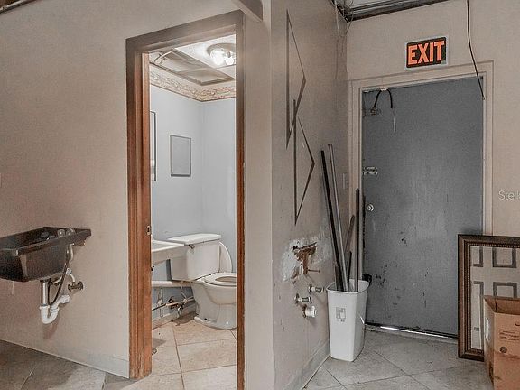 2nd image of 1103 S Woodland Blvd #1103