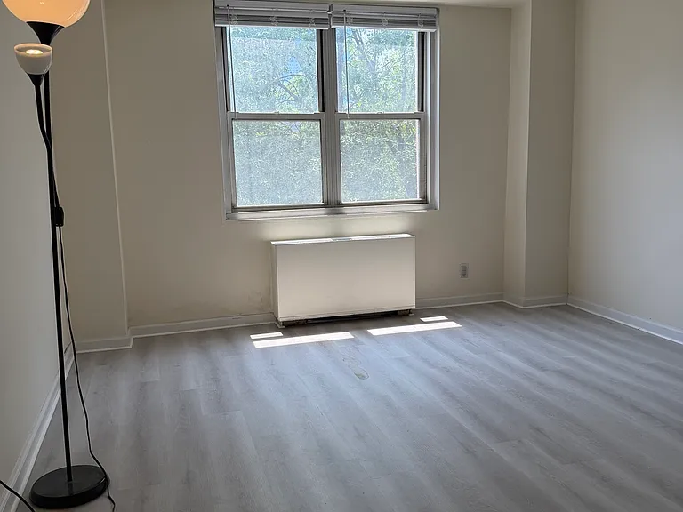 201 Saint Pauls Ave #5G — Photo 24