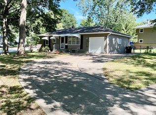 713 N Osage Trl, Independence, MO 64056