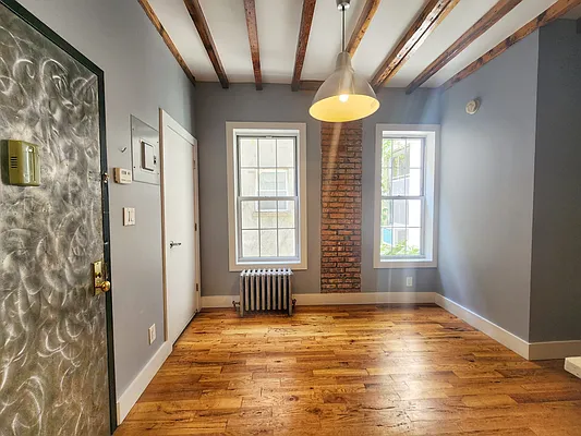 Rented by RELEASE NY | media 5