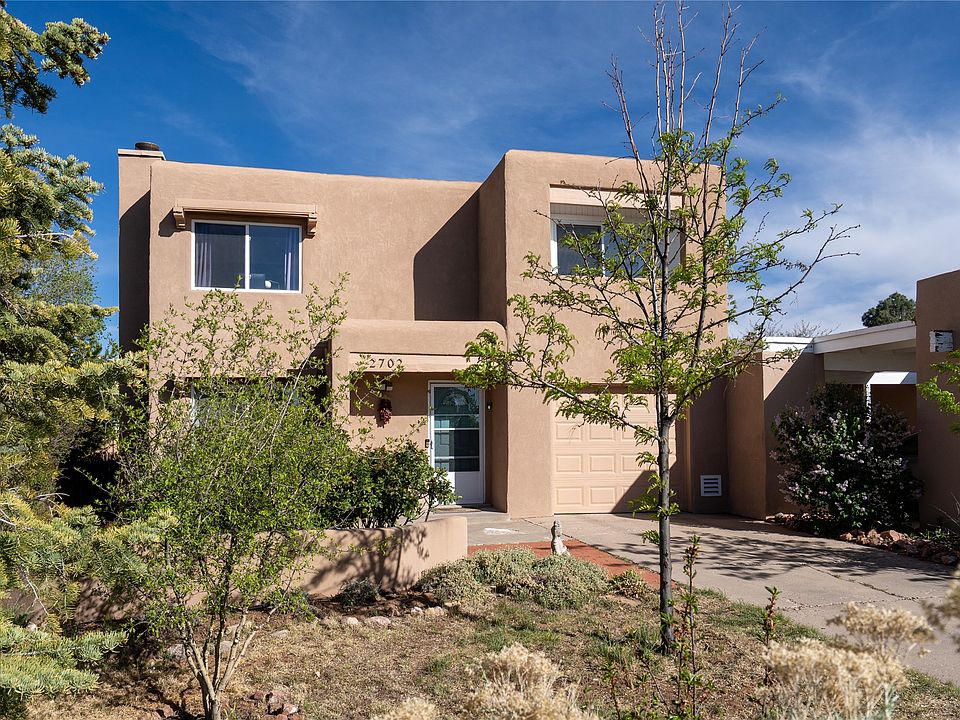 1st image of 2702 Plazuela Serena