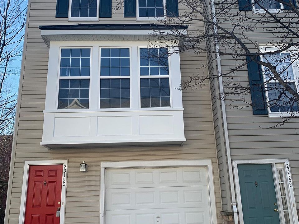 Front Entrance to the End Unit Town Home