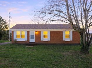 21 Raintree Ct, Irvine, KY 40336