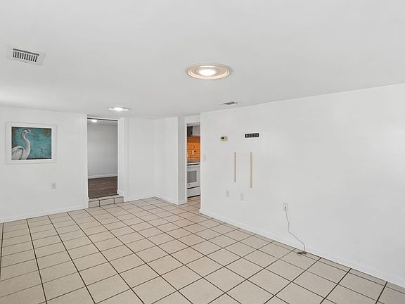 4th image of 525 8th St