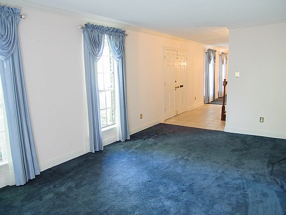 5th image of 3701 Tall Pines Dr