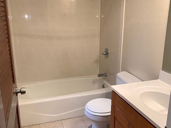 4th image of 700 Presidio Ave APT 205