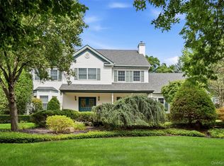 14 Dupont Court, Dix Hills, NY 11746