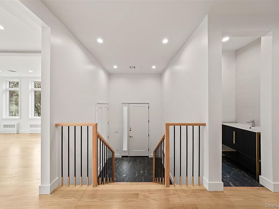 3rd image of 23 Singer Avenue #211