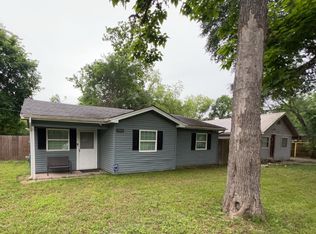 1206 8th St, Hempstead, TX 77445
