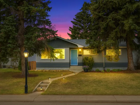 13028 78th St NW Unit 1, Edmonton, AB T5C 1G8