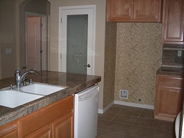1962 Las Flores Dr — Photo 3