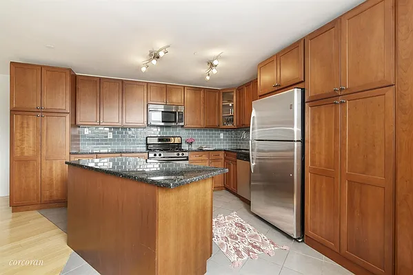 Sold by Corcoran | media 19