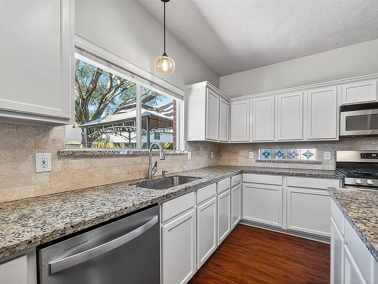 5118 Cherry Blossom Dr — Photo 17
