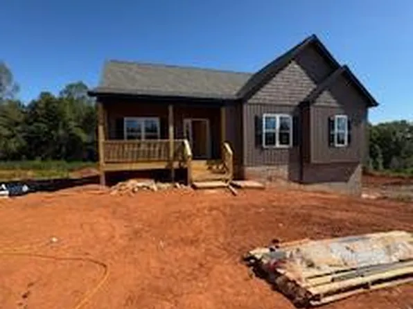 2 Aubrey 1110 Dr, Bedford, VA 24523