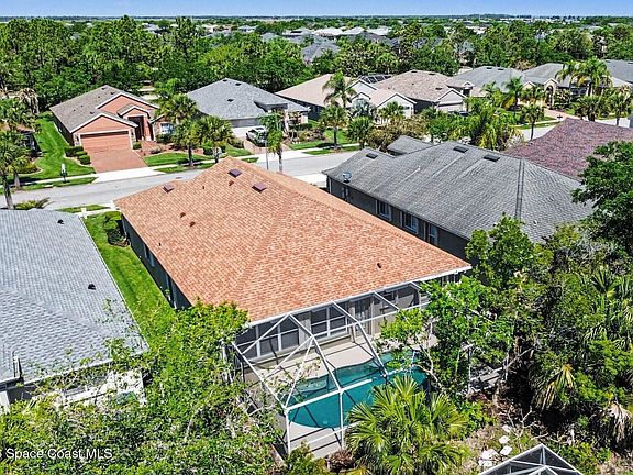3rd image of 7177 Broderick Dr