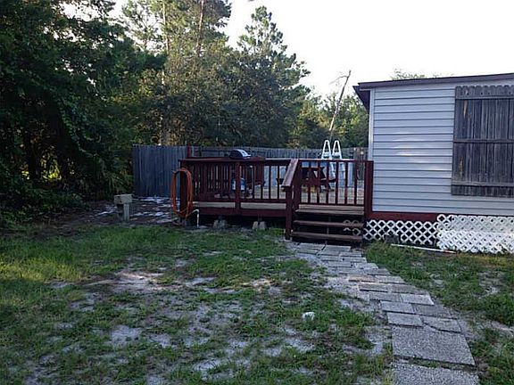 2nd image of 43715 Dixie Dr
