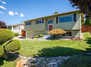 909 N Jackson Pl, East Wenatchee, WA 98802