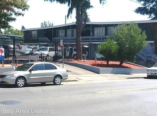 2530 35th Ave APT 01, Oakland, CA 94601