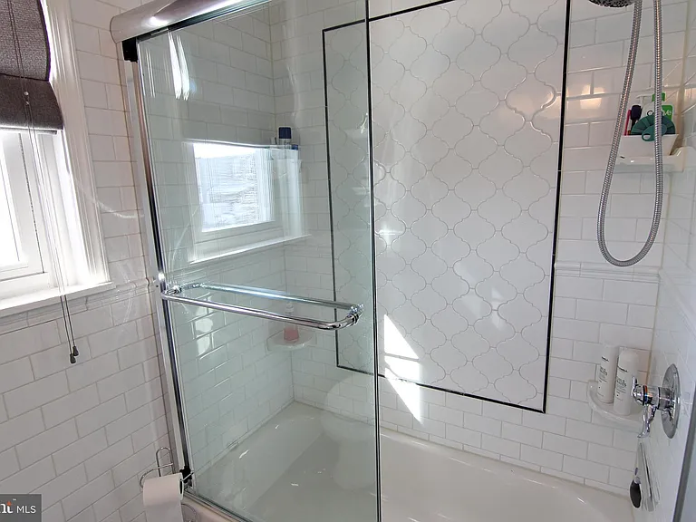 215 W 9th Ave — Photo 11