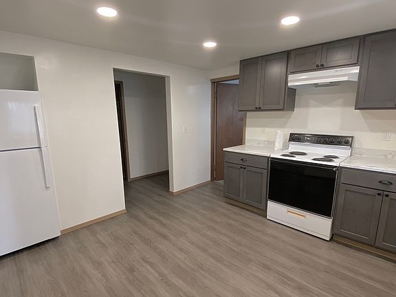 3rd image of 1823 5th St